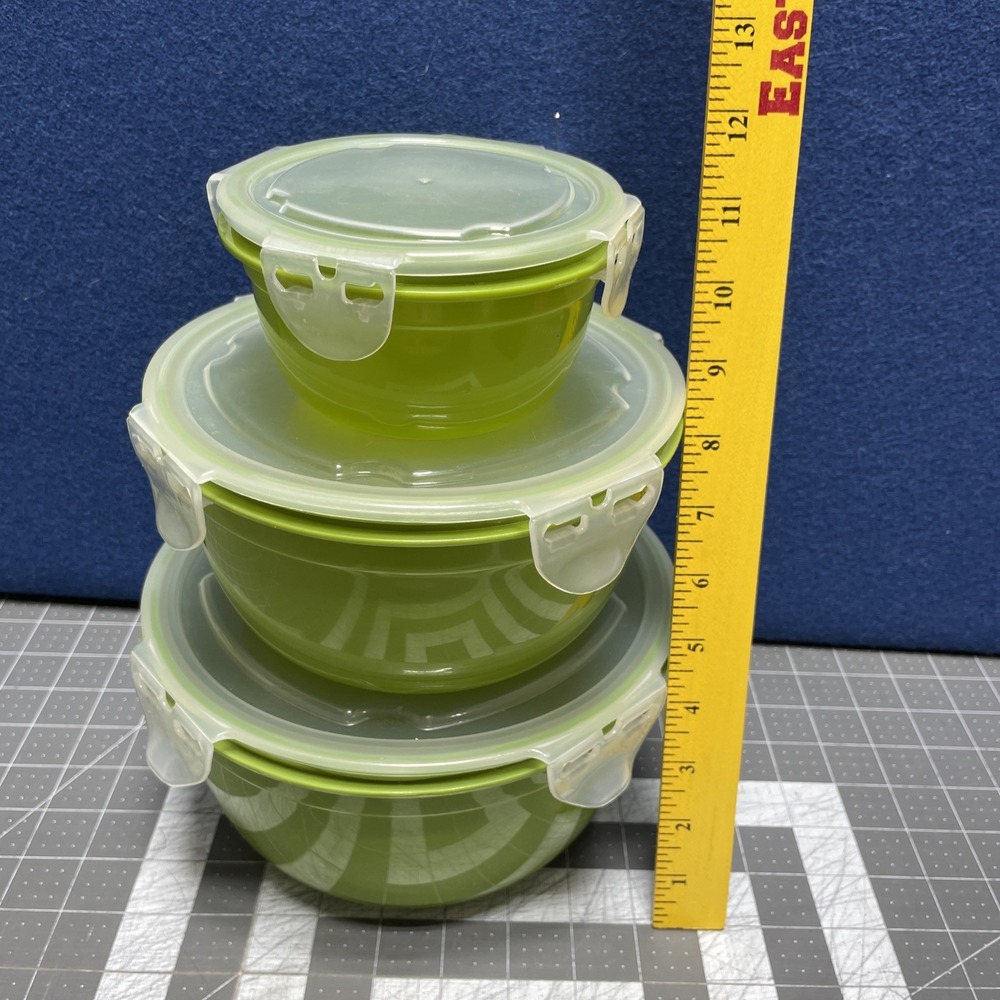 2 Pastina Green Nesting Bowls With Locking Lids
